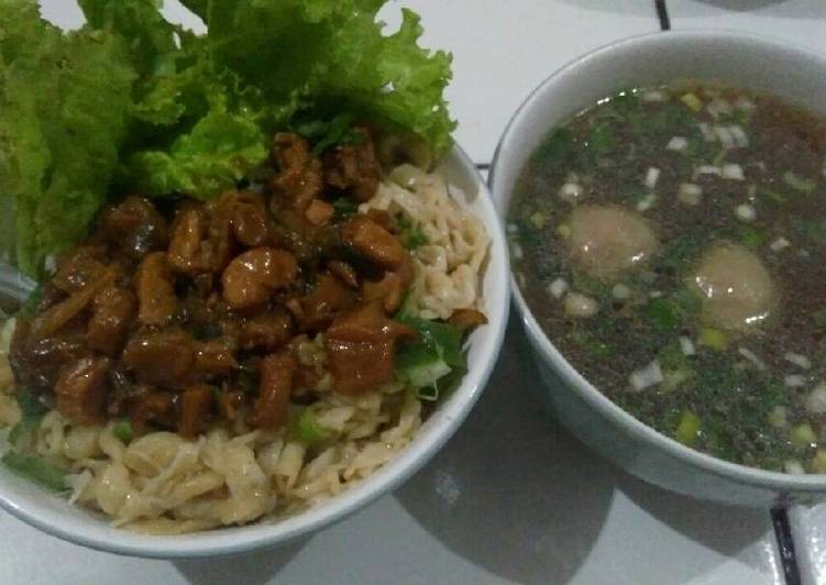  Resep  Mie  Ayam Rumahan  oleh Gendis Murpratiwi Cookpad