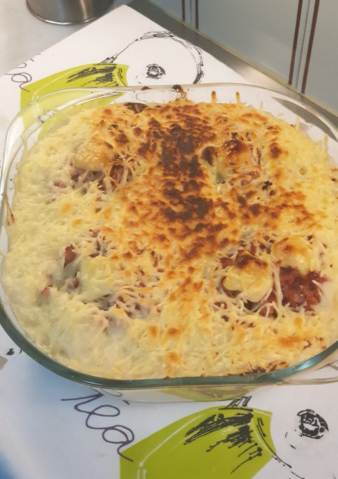 Una foto de Patatas rellenas y gratinadas