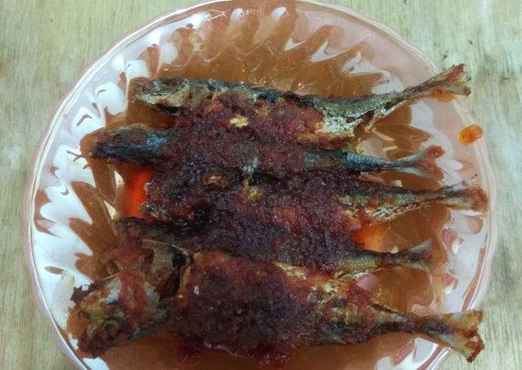 Cara Gampang mengolah Sambal Ikan Dencis Lezat