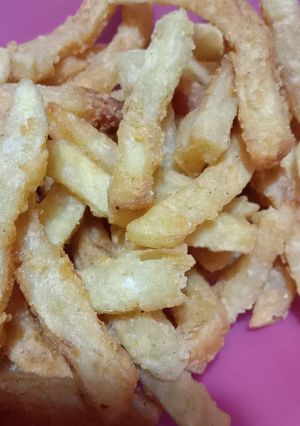 A picture of Fried potatoes.