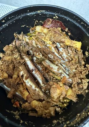 Hình của món Cá trứng kho.