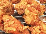 A picture of crispy fried chicken