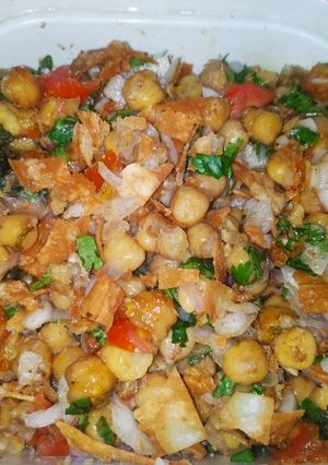 A picture of Papri chat.