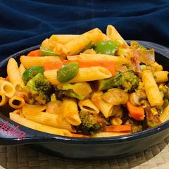 A picture of Penne pasta.