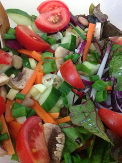 Foto resep Veggie Fruit Beans Salad with Sweet Chilli Garlic Dressing