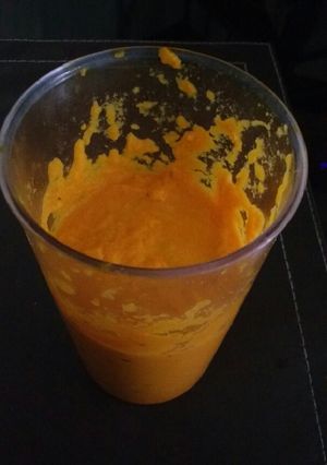 Una foto de Mayonesa vegana de zanahoria