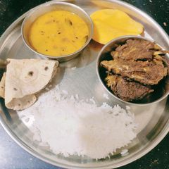 A picture of Tawe vala Kathal.