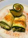 Involtini freddi di zucchine marinate Philadelphia avocado salmone