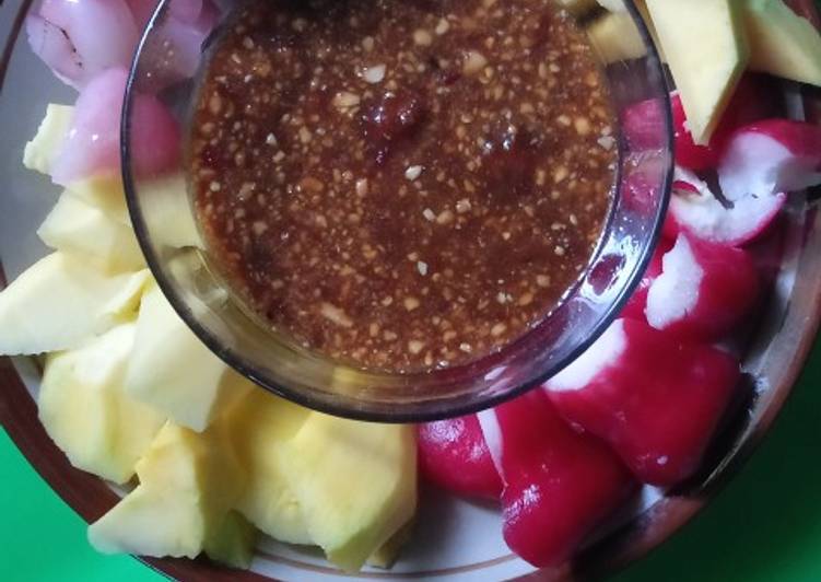 Langkah Mudah untuk Menyiapkan 23.Rujak ManJa (Mangga Jambu), Sempurna