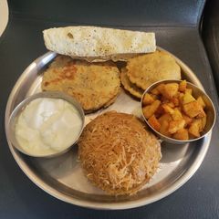 A picture of Sindhi Breakfast Thali.