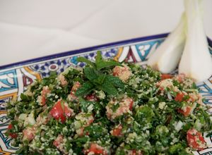 Una foto de Tabulé. Ensalada de perejil y trigo bulgur
