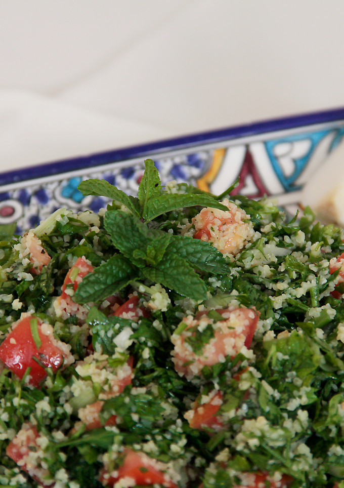 Una foto de Tabulé. Ensalada de perejil y trigo bulgur