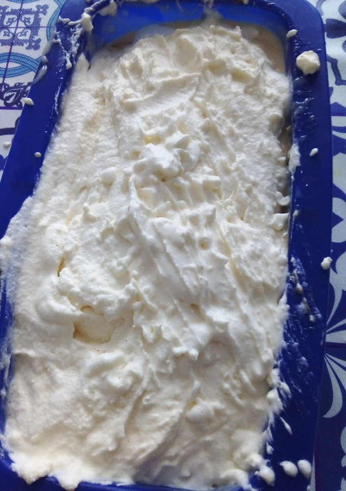 Una foto de Tarta de manzana y nata