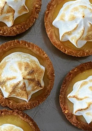 Une photo de Tartelette citron meringuée