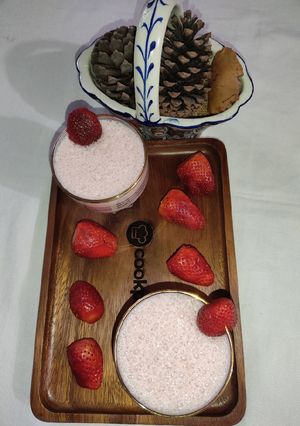 A picture of Strawberry 🍓 And Banana 🍌Milk Shake.