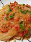 Espaguetis en salsa cremosa de pimentón🍝🌶🍶