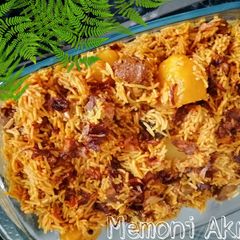 A picture of Memoni Akni (must try recipe).