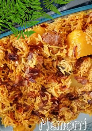 A picture of Memoni Akni (must try recipe).