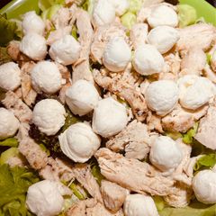 A picture of Pearl Mozzarella Chicken Salad.