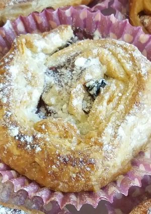 Foto principal de Rollitos de hojaldre con arándanos y frutos secos
