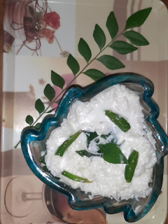 कर्ड राइस (curd rice recipe in Hindi) रेसिपी मुख्य फोटो