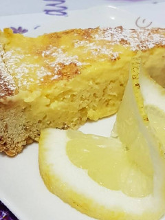 Una foto de Tarta de limón y nata