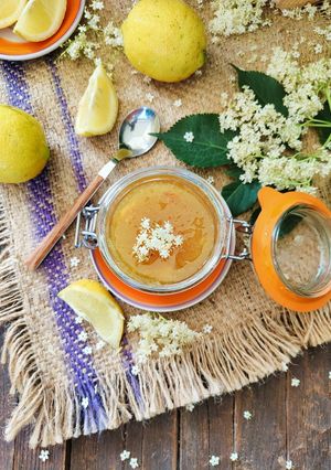 Foto di Marmellata di limoni e sambuco