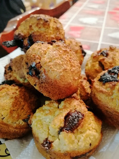 Una foto de Muffin de avena coco y chocolate