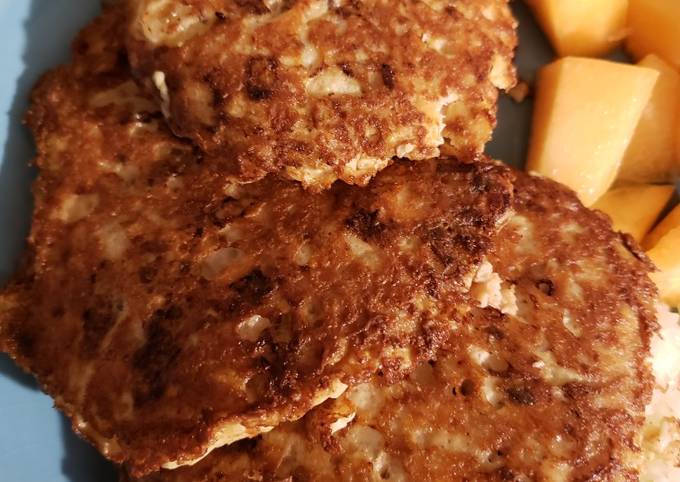 Recipe of Ultimate Tricia&#39;s Salmon Patties