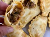 Empanadas de lomo cortadas a cuchillo