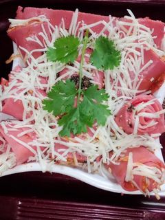 પીઝા ખાંડવી (pizza khandvi recipe in Gujarati) રેસીપી મુખ્ય ફોટો