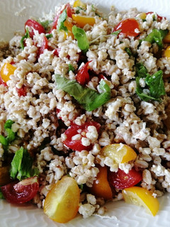 Foto di Insalata di farro alla crudaiola