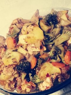 صورة لوصفة دجاج بالخضار