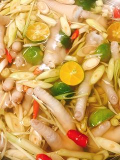Hình của món Chân gà sả tắc.