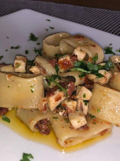 Foto di Calamarata con Pesce Spada e Pesto di Pomodoro Secchi Sott'olio
