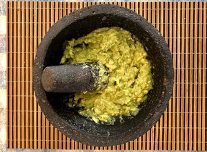 Una foto de Guacamole estilo Chilango
