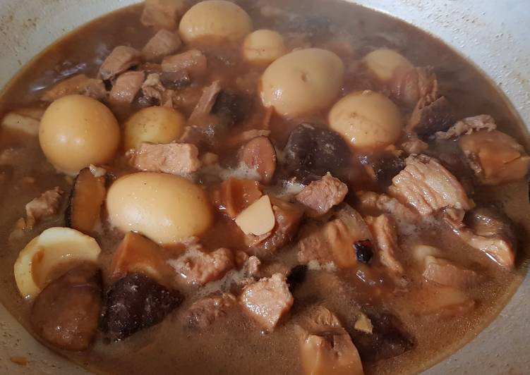 Babi Telur Kecap
