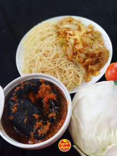 Taliya sauce din cabbage da miyar kifi ainihin hoton girkin