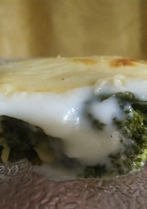 Una foto de Brócoli y repollo gratinado