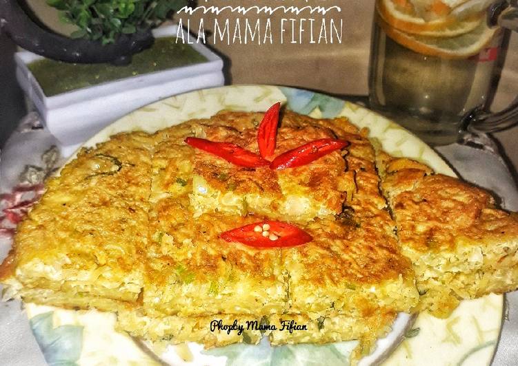 Siap Saji Martabak Mie ala Mama Fifian Ala Warteg