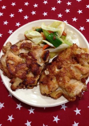 A picture of Chicken Breast Karaage-Style Hamburger.
