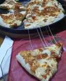 Pizza con Shaksuka (berenjena salteada y algo más)