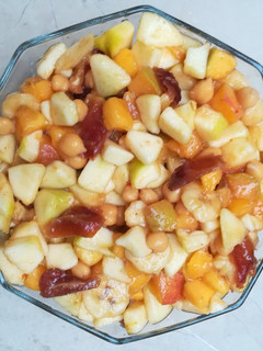 A picture of Juicy fruit chaat.