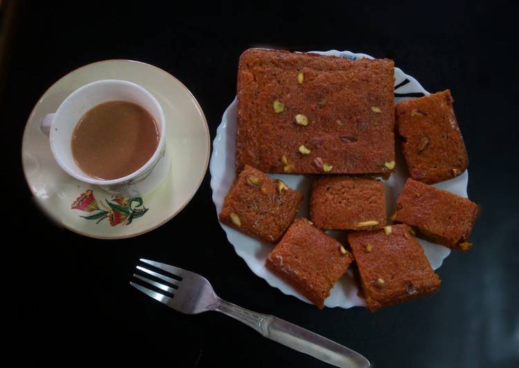 Orange flavoured carrot pistachios cake