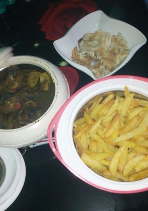 A picture of Irish and eggs with cow leg.