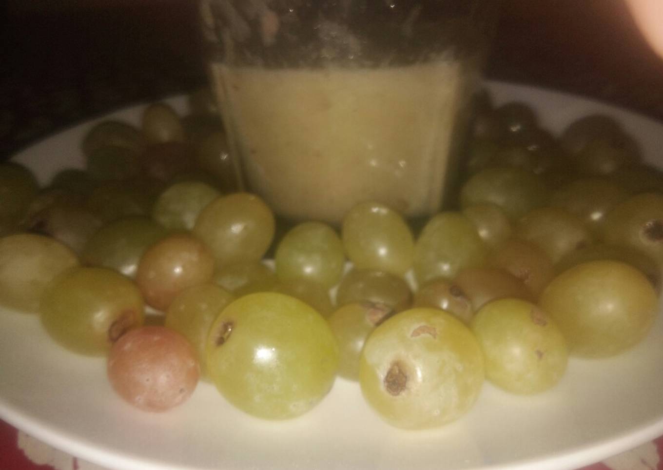 Fresh grapes juices without sugar