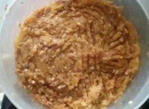 Una foto de Puré de plátano con avena y canela