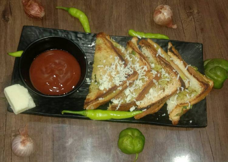 Recipe of Any-night-of-the-week Chilli cheese sandwich