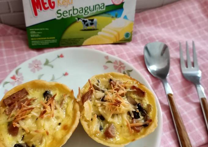 13. Mini Quiche Lorraine - Meg Cheese