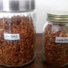 รูปของ Brambang goreng pedas kriuk tahan lama